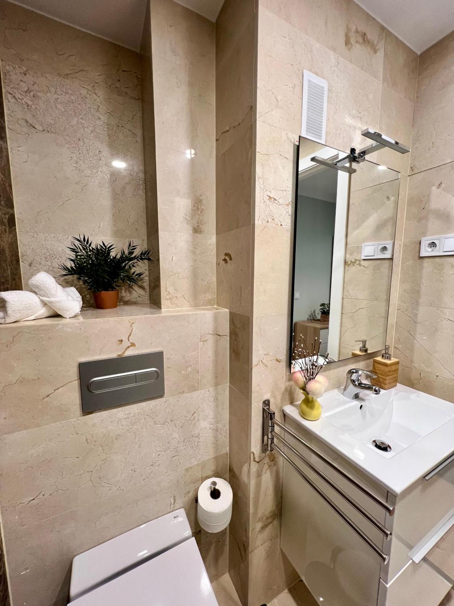 Apartamentos Prestige Suites Malaga IV Bagian luar foto