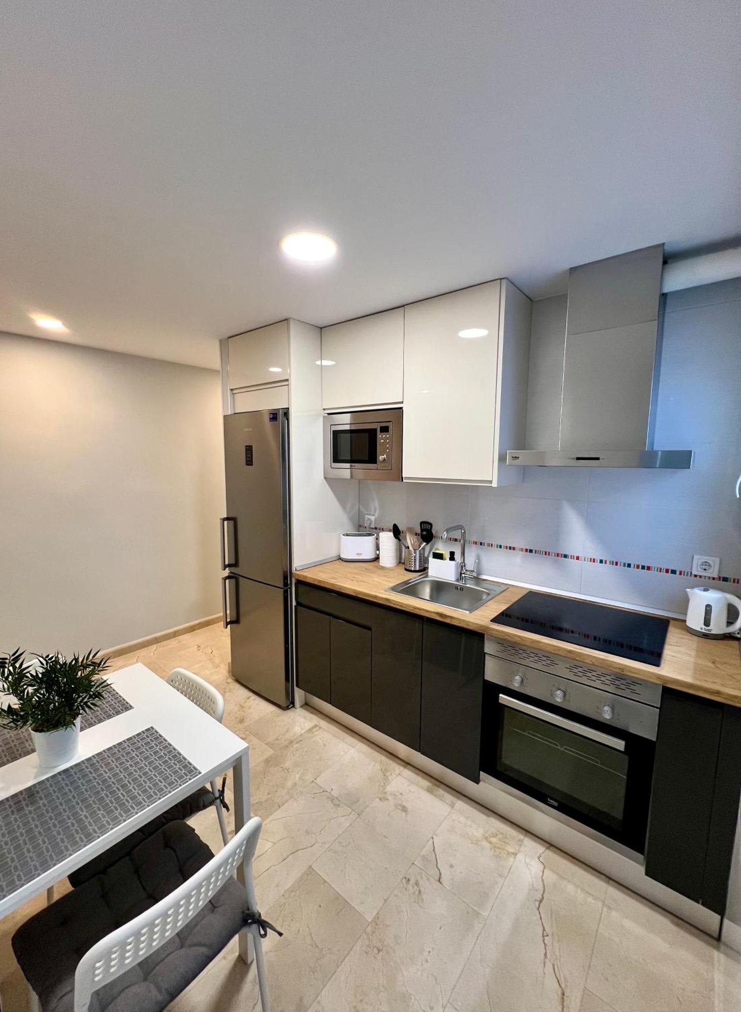 Apartamentos Prestige Suites Malaga IV Bagian luar foto